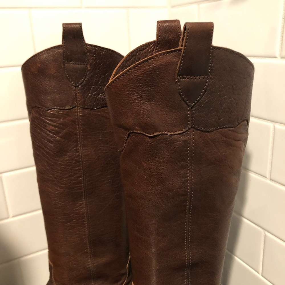 Frye Carson pull on boot - Picture 7 of 13